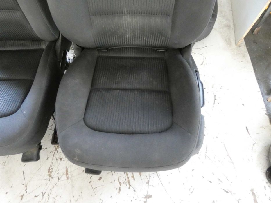 AUDI A4 B8 SEDAN Lift fotele kanapa materiałowe komplet Gorlice