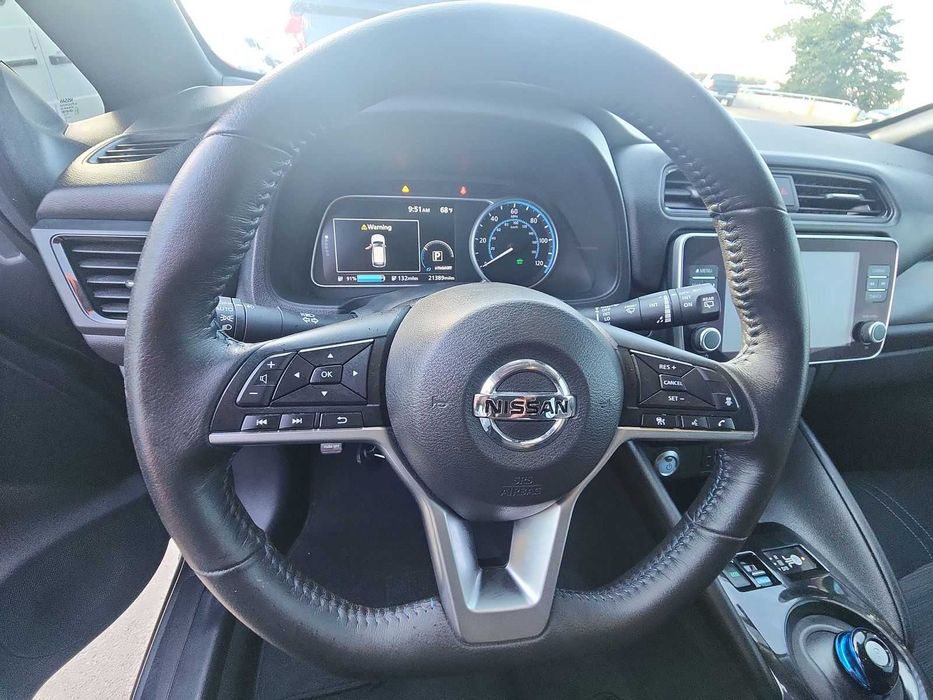 2020 Nissan LEAF SV ціла машина
