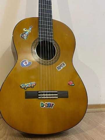 Гитара Yamaha C40