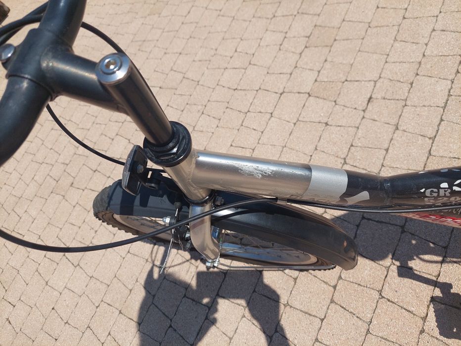 Rower Unibike średniej wielkości