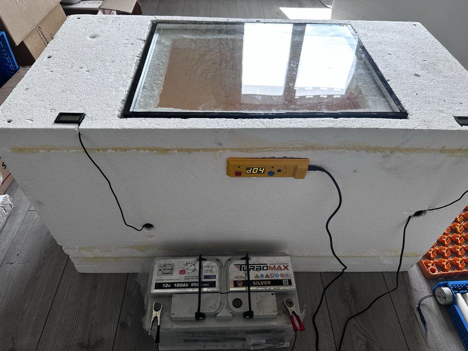 продам інкубатор автоматичний