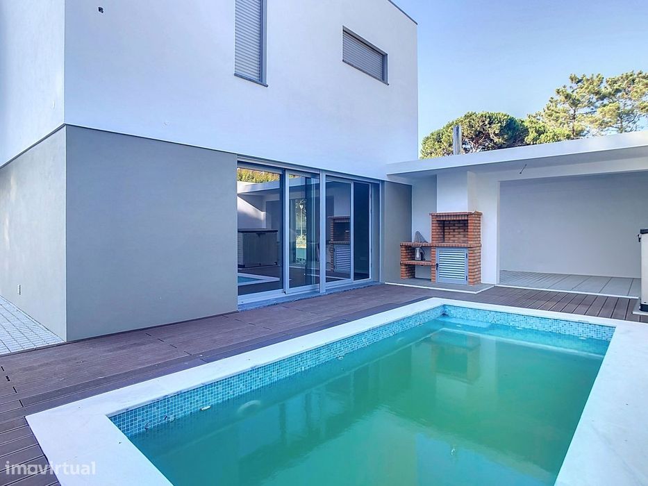 Moradia, Castelo (Sesimbra)