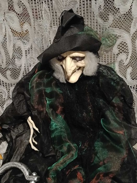 Conjunto Halloween::Bruxa Luzes e adereços