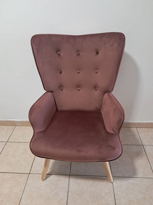 Cadeira de velodu como Nova