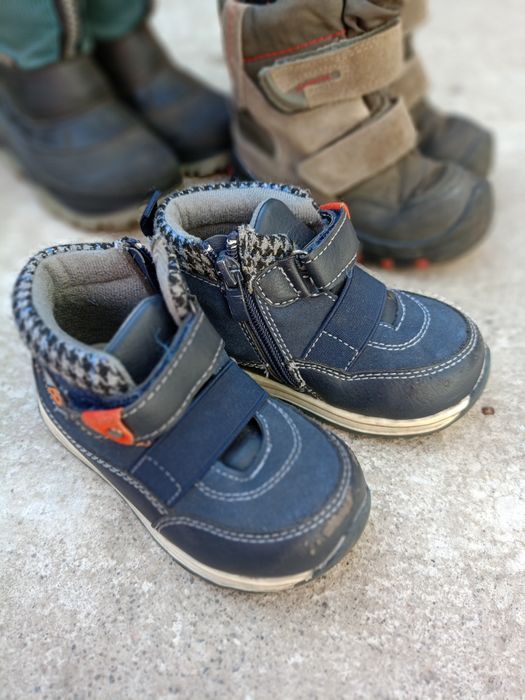 Взуття для хлопчика, розмір 24 -25, устілка 15-16 см для дому