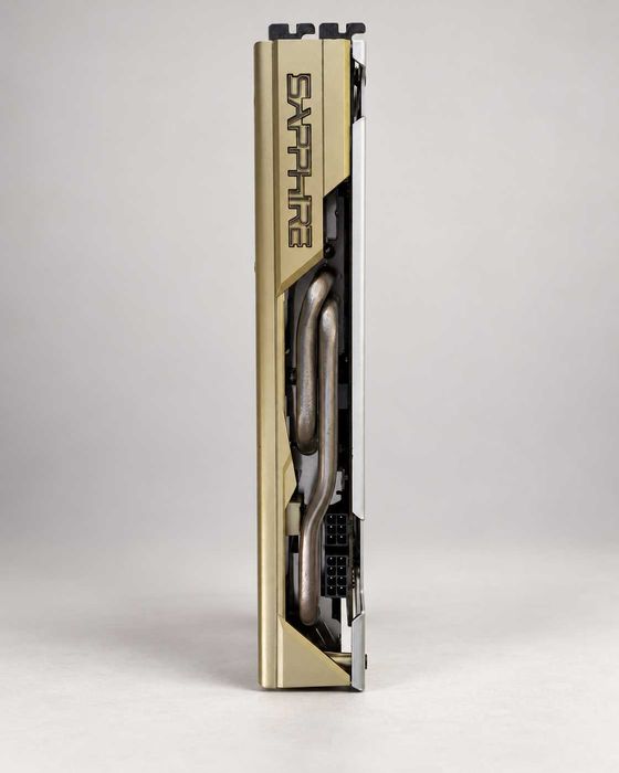 Sapphire Nitro+ RX 590 8GB Gold Edition – Caixa Original + Manutenção Recente