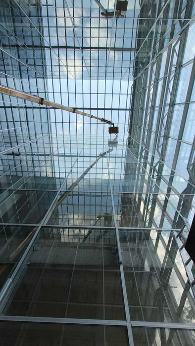 Mycie, malowanie elewacji, dachów. Prace wysokościowe.