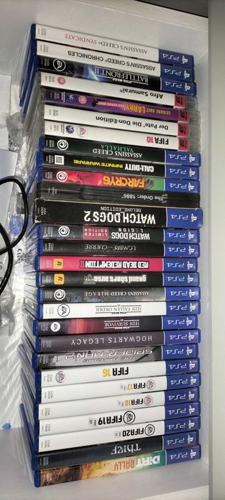 PS4 Slim (110€) e PS4 fat (90€) + jogos PS4 e PS3