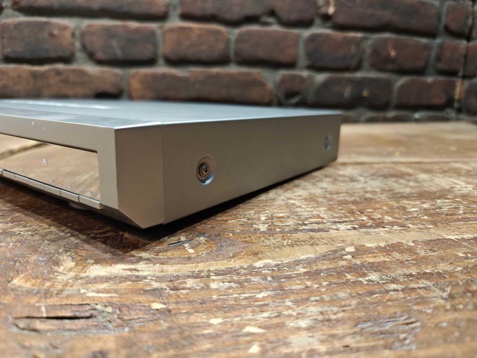 Odtwarzacz DVD Grundig GDP-9425