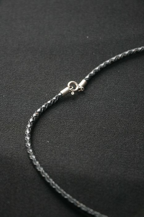 Colar Preto com Pendentes