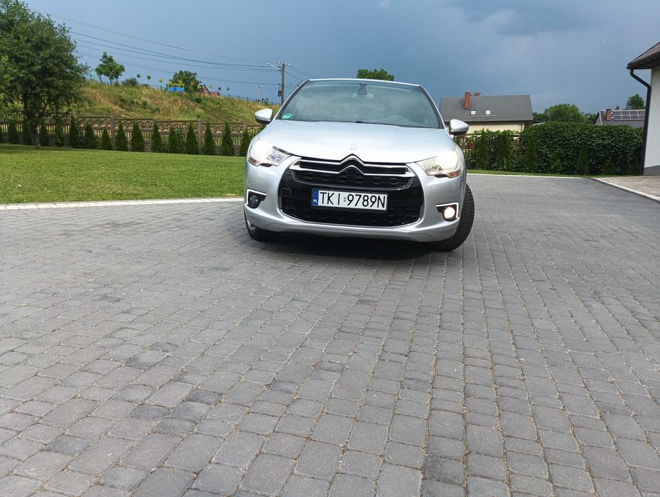 Sprzedam samochód Citroena DS4