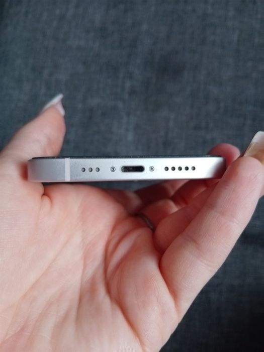 iPhone 13, чехол в подарок