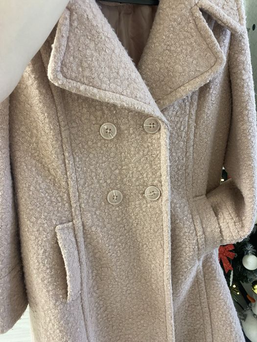 Пальто нове М пудра