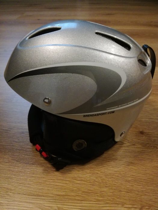 Kask narciarski dziecięcy jak nowy !!!