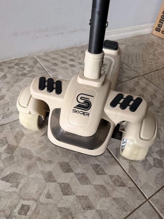 Самокат 5в1 Skyper в бежевом цвете