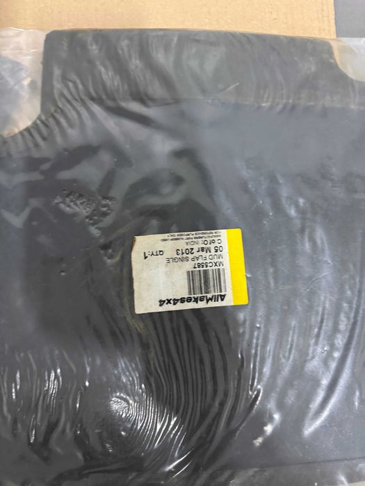 Par palas traseiras Range Rover Classic com suportes NOVOS