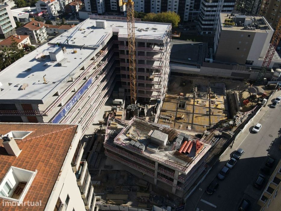 T1 Novo c/ Varanda no Centro de Gaia - Empreendimento Park Square
