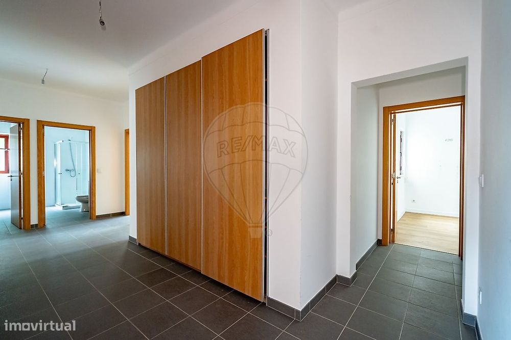 Apartamento T4 para arrendamento