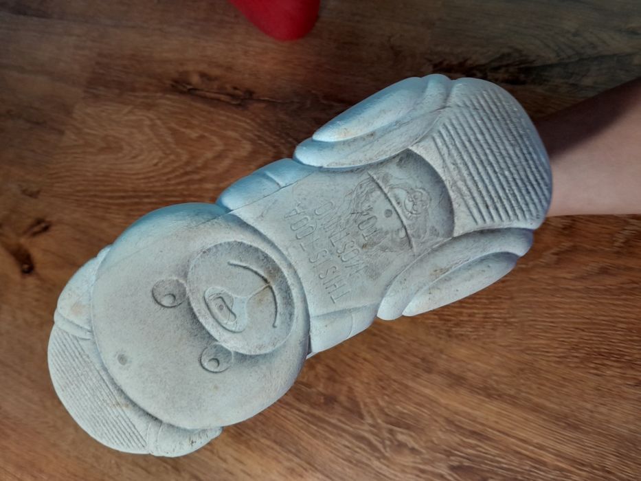 Продаю кросівки дівочі