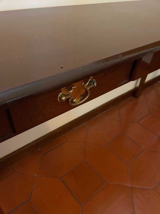 Mesa Consola Clássica em Madeira com Gaveta Central