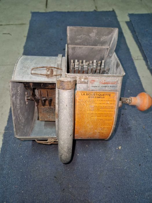 Máquina de fazer grapinha