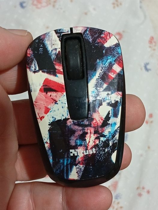 Mini Rato Trust com adaptador usb bem funcional