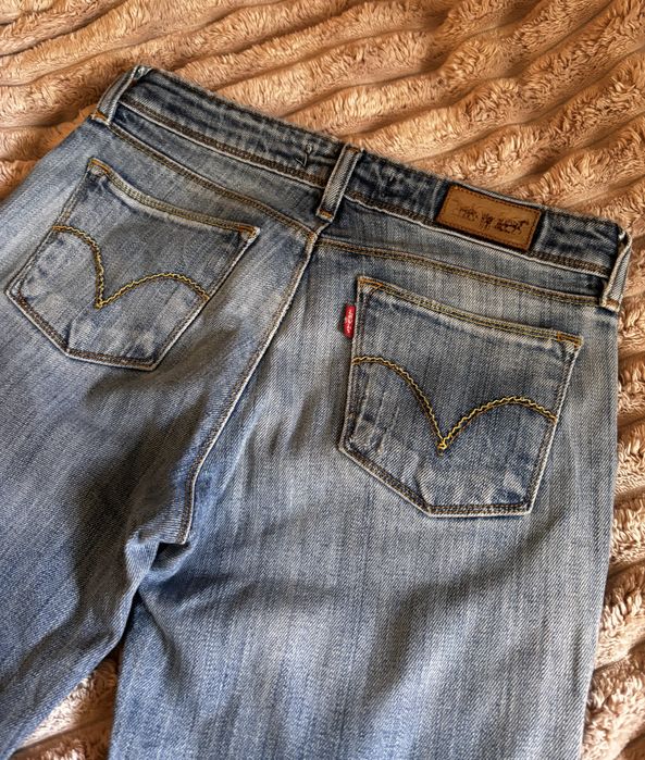 Джинси Levis жіночі 572 bootcut розмір s
