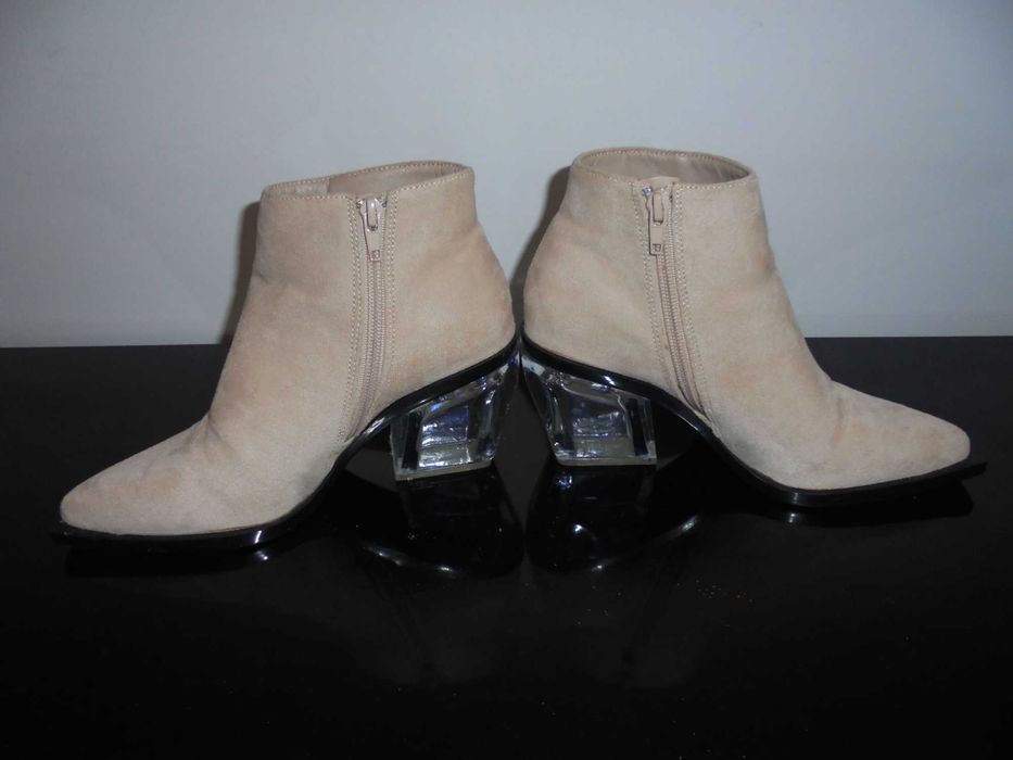 botas de senhora cor bege