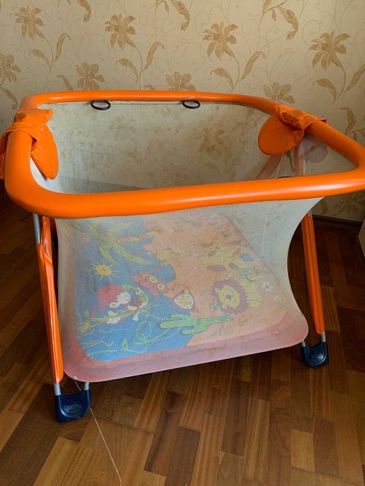 Манеж для дитини