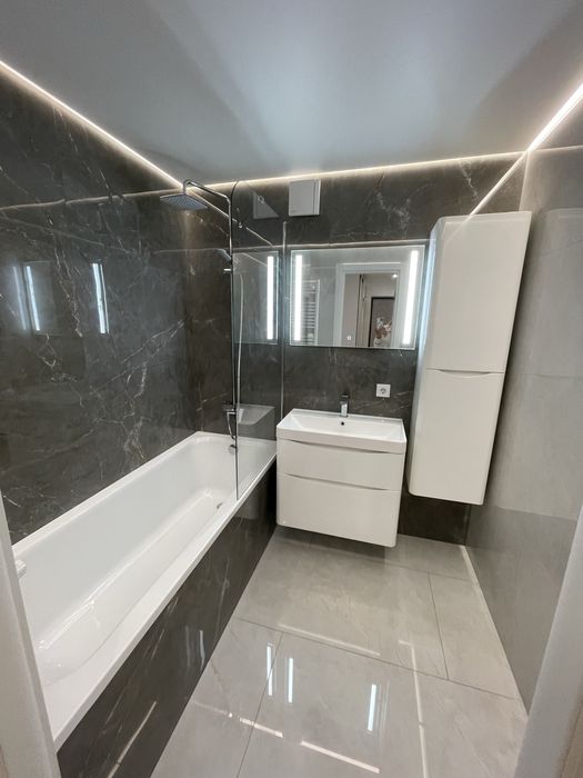 Оренда 2 км квартири на провулку Тарнавського із видом на площу Ринок