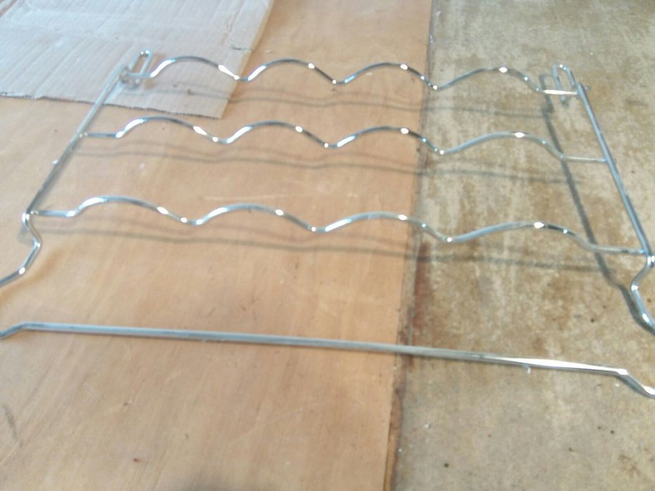 Полиця для пляшок.