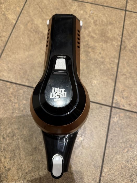 Dirt Devil Cavalier total home DD698-4 odkurzacz bezprzewodowy