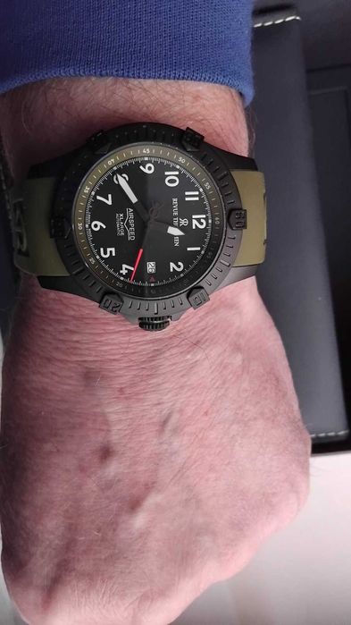 Sale! годинник Revue Thommen Air speed Automatik Swiss made