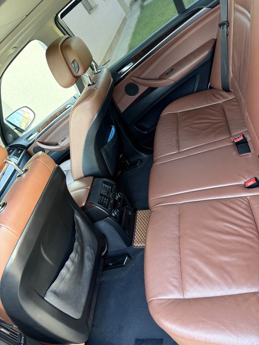 BMW X5 E70 3.0 бензин