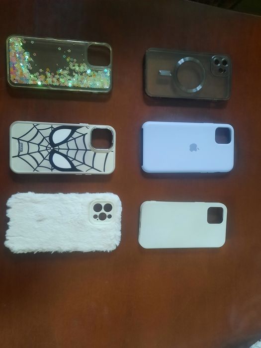 Чохли на Iphone 15