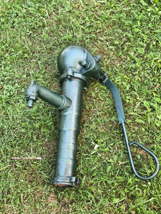 Pompa ręczna Abisynka do ogrodu