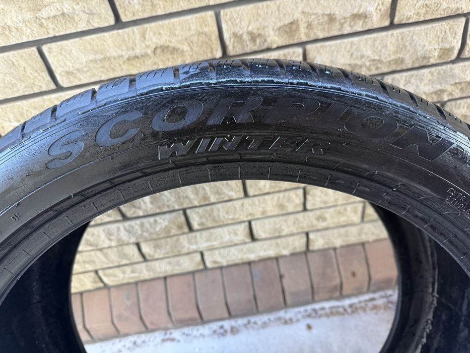 Продам зимові шини  275/40 R22 і 315/35 R22 Pirelli