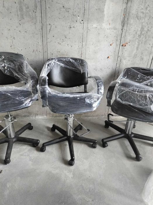 Продаж обладнання (меблі) для салону краси та перукарні