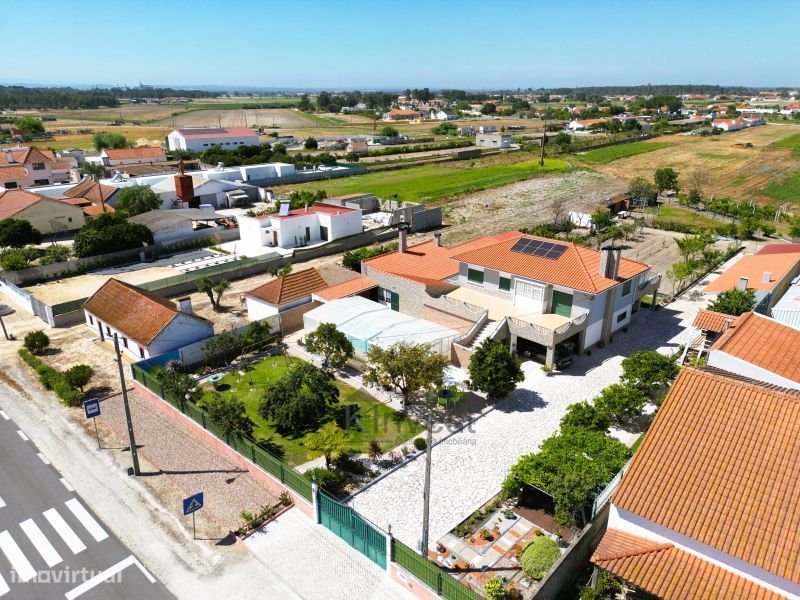 Quinta com Moradia T8,Casa T2, Piscina Aquecida - Salvaterra de Magos