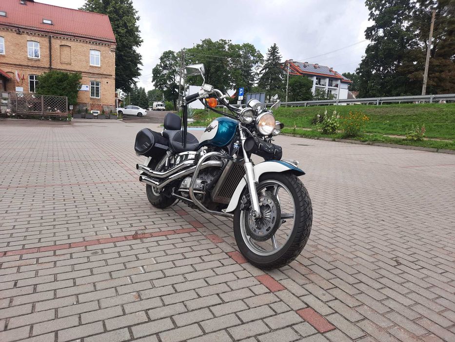 Motocykl Honda Shadow 1100