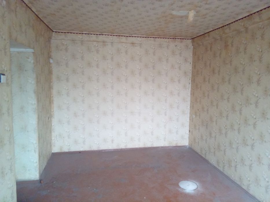 1-к проспект Поля 84,район магазина.Уют.