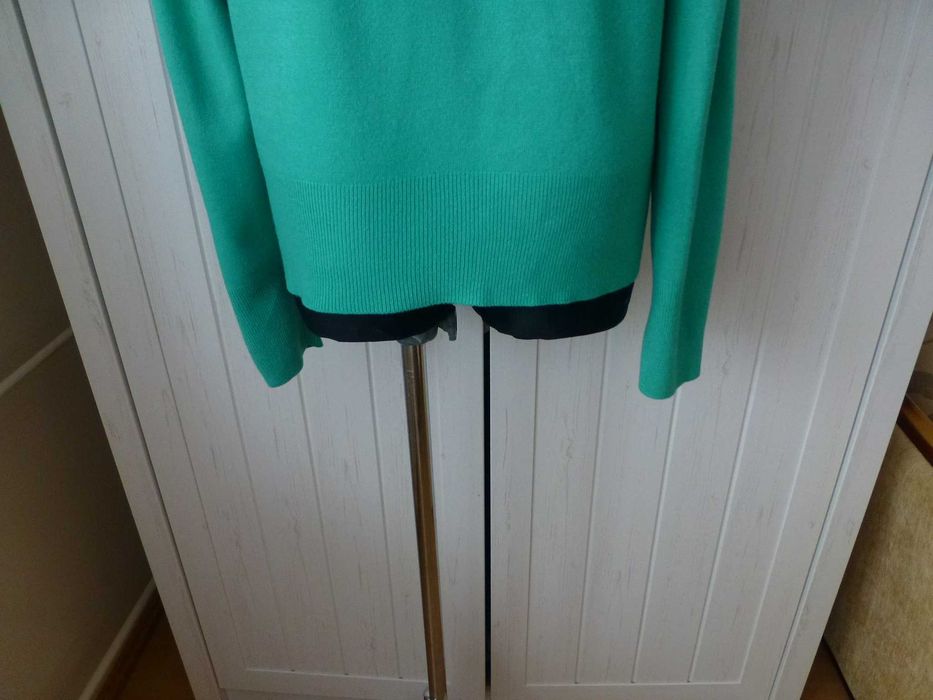 Debenhams  turkusowy damski sweter w serek 48