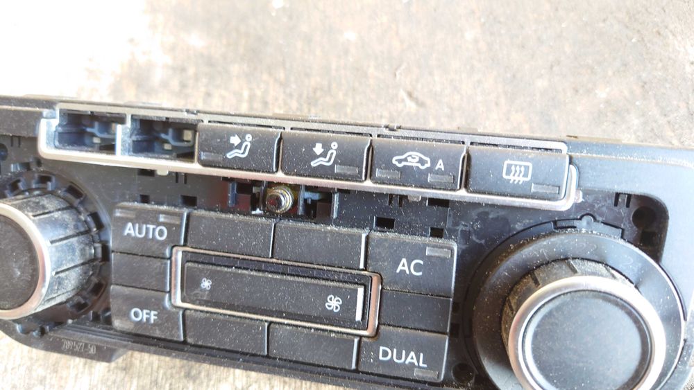 Volkswagen Golf VI 6 Panel Klimatyzacji Nawiewu