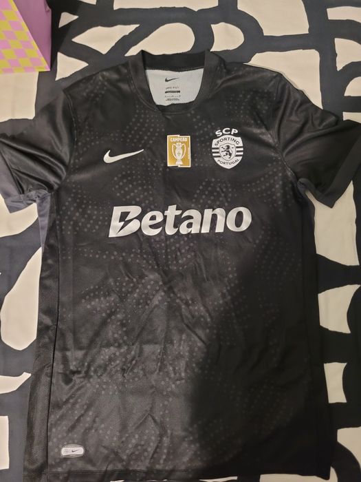 Camisola oficial Sporting