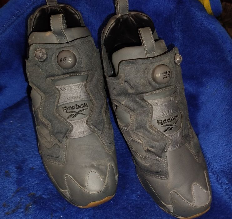 Продам нові кросівки reebok