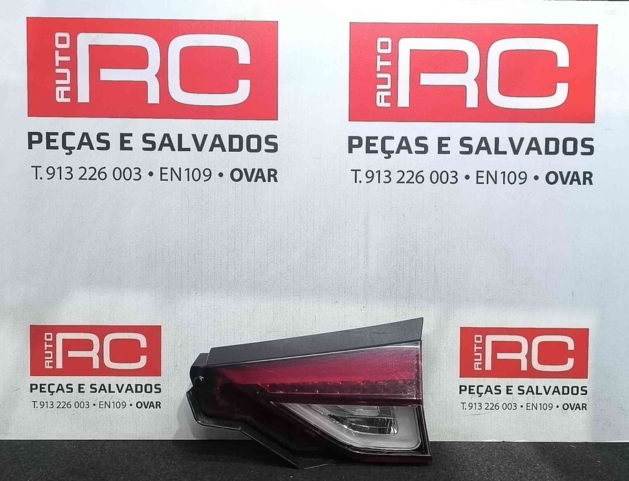 Farolim da Mala Direito - MITSUBISHI ECLIPSE CROSS