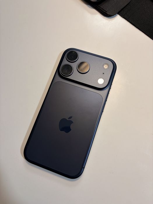 Iphone 17 Pro - qualquer cor
