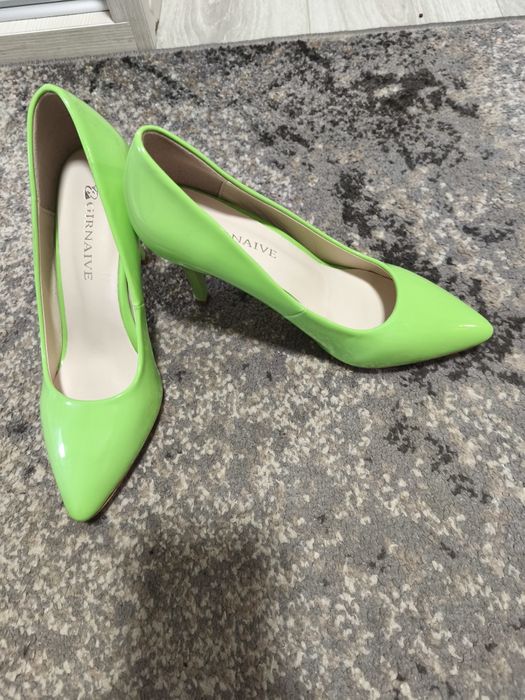 Туфлі салатові жіночі