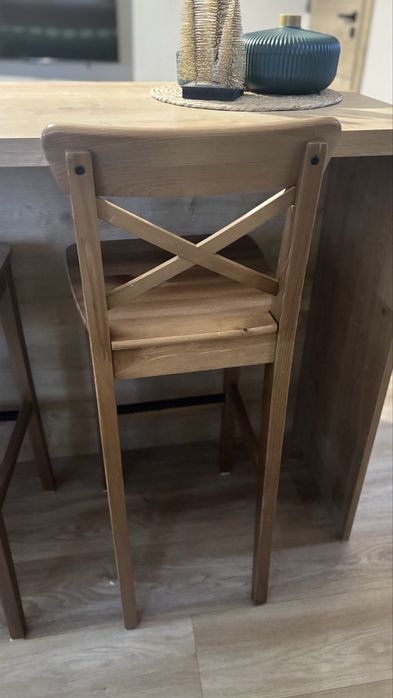 Wyspa kuchenna+krzesła barowe