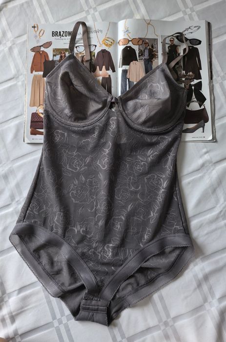 Body Damskie Szare Triumph r. 75C.